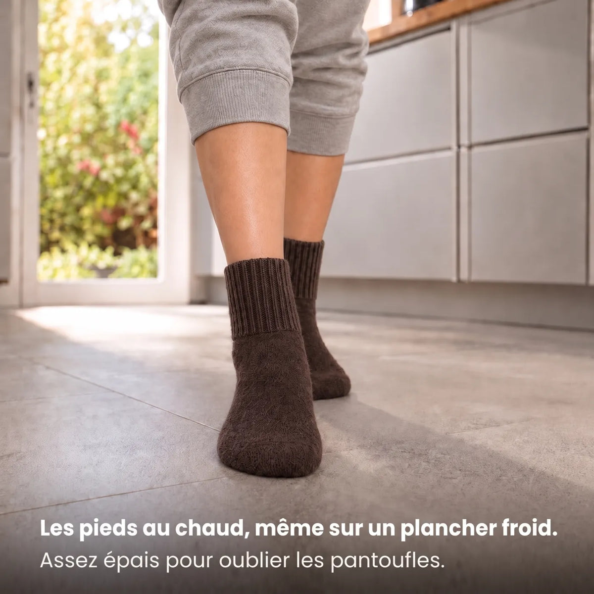 Bas Jurelo espresso sur un plancher froid